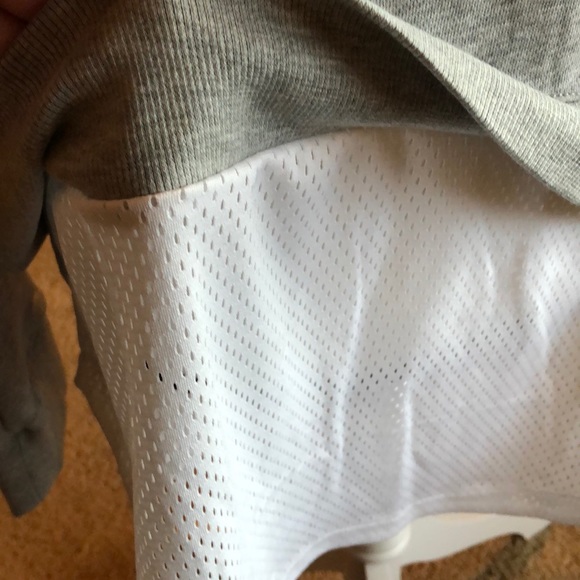 Adidas layered sweatshit - Picture 4 of 4